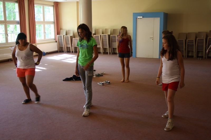 Village Camps International Summer Camp Leysin, Switzerland 2025-08-09 https://www.villagecamps.com/journals_admin/images/708-20-dance (13).jpg